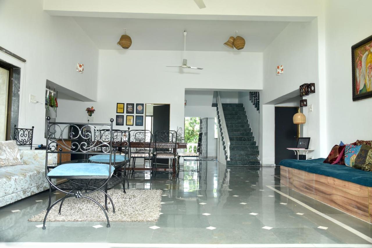 Whispering Woods Villa And Eco Farms Лонавала Экстерьер фото