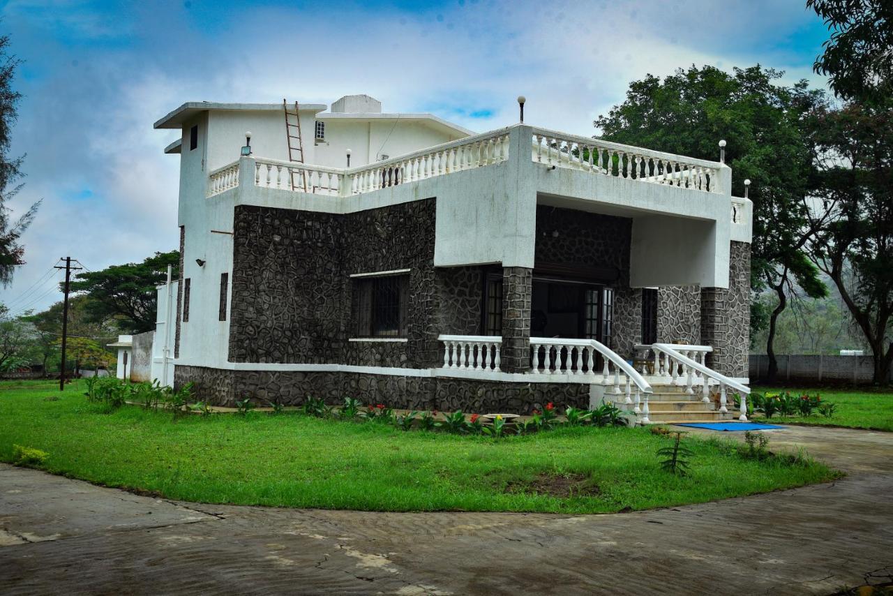 Whispering Woods Villa And Eco Farms Лонавала Экстерьер фото